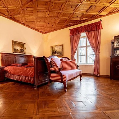 Penzion Cosmopolitan Ii. Banska Stiavnica Room photo