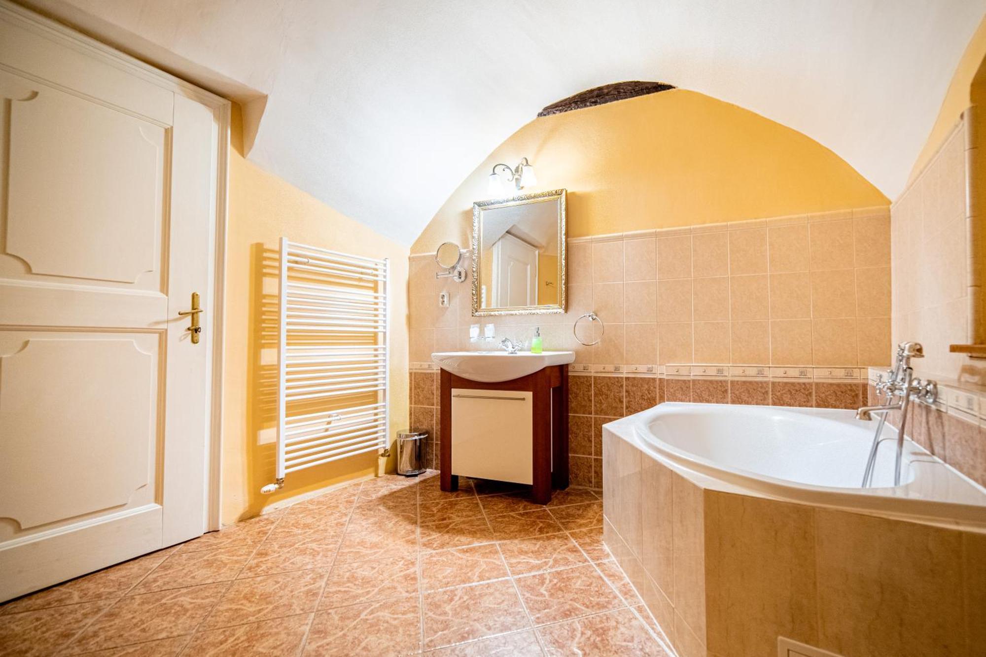 Penzion Cosmopolitan Ii. Banska Stiavnica Room photo
