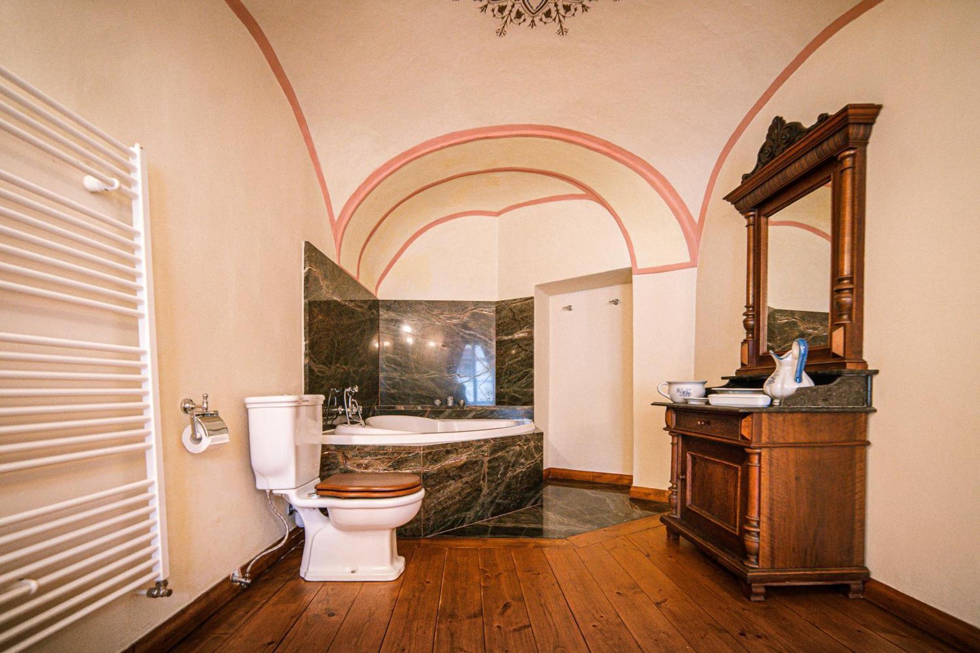 Penzion Cosmopolitan Ii. Banska Stiavnica Room photo