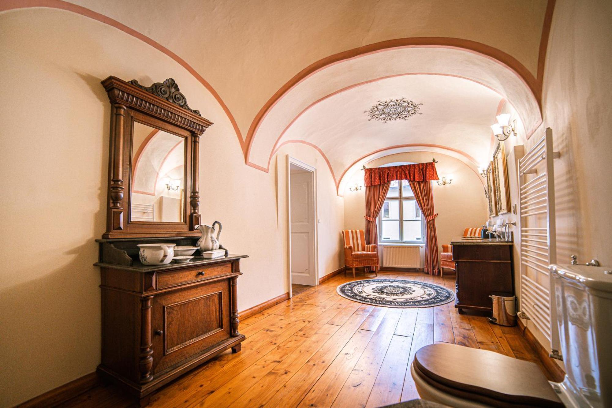 Penzion Cosmopolitan Ii. Banska Stiavnica Room photo